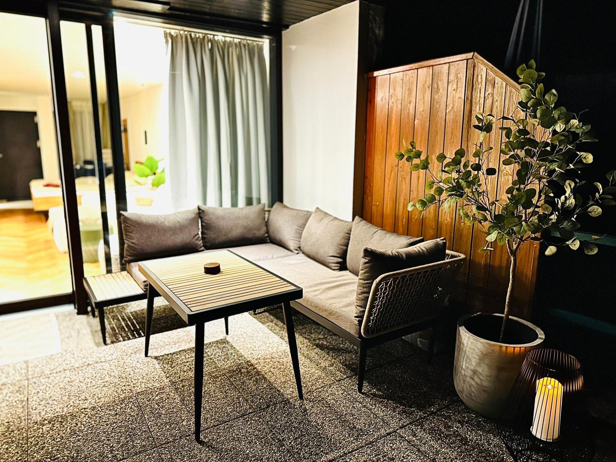 Das Alpenzeit Appartement Mit Just Private Terrasse (Adults Only) Bad Aussee Eksteriør billede