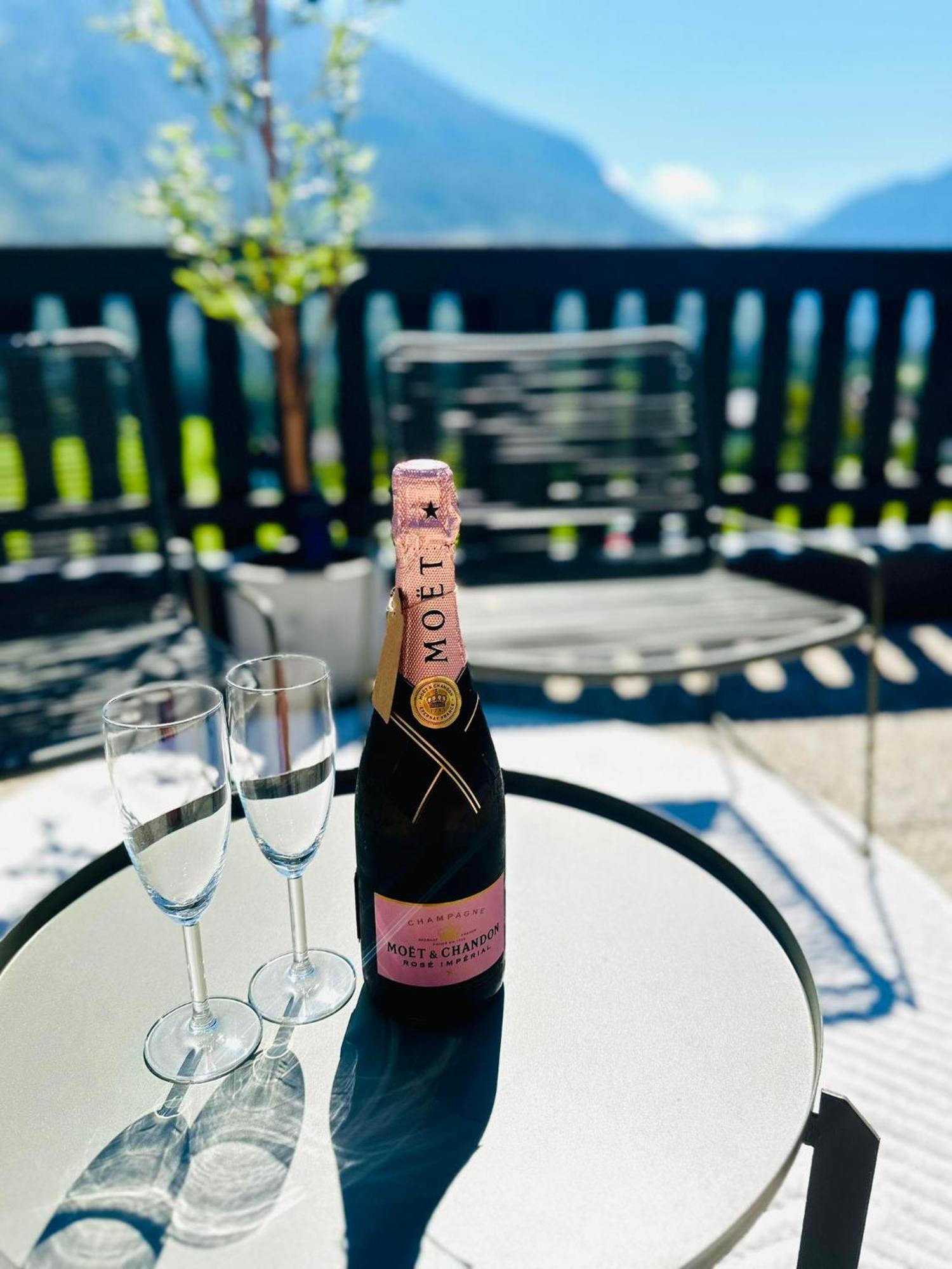 Das Alpenzeit Appartement Mit Just Private Terrasse (Adults Only) Bad Aussee Eksteriør billede